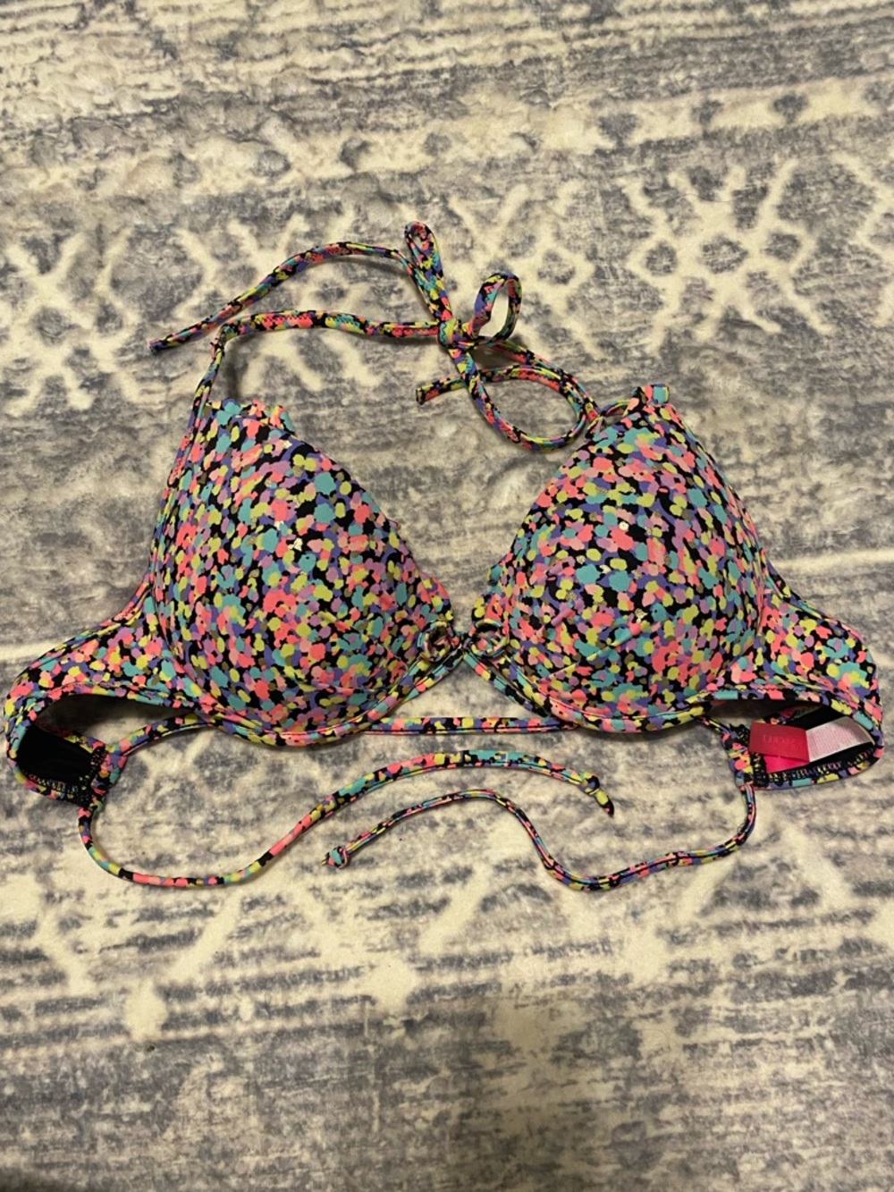 Victoria's Secret Gorgeous Bikini Top Padded 34B